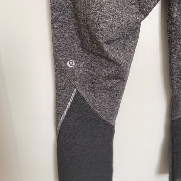 Lululemon Free Runner Crop Size 6 Gray - Picture 8 of 13